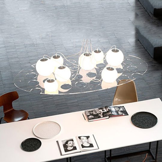 Oluce Plateau - oval designerhänglampa