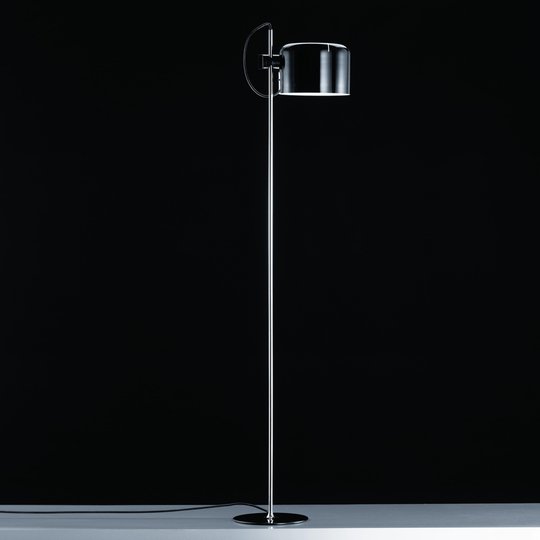 Oluce Coupé - tidlös designgolvlampa svart