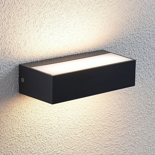 LED-utomhusvägglampa Nienke, IP65, 17 cm