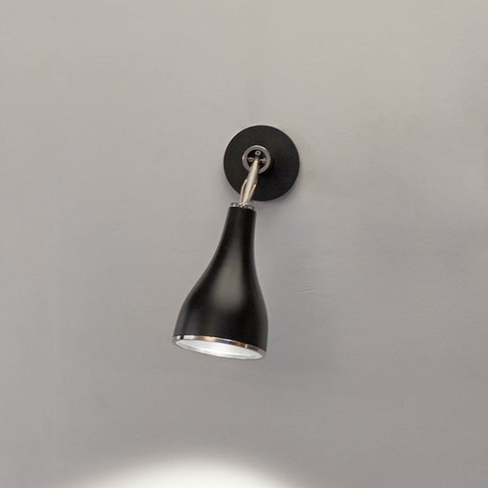 Svängbar aluminium-väggspot One Eighty