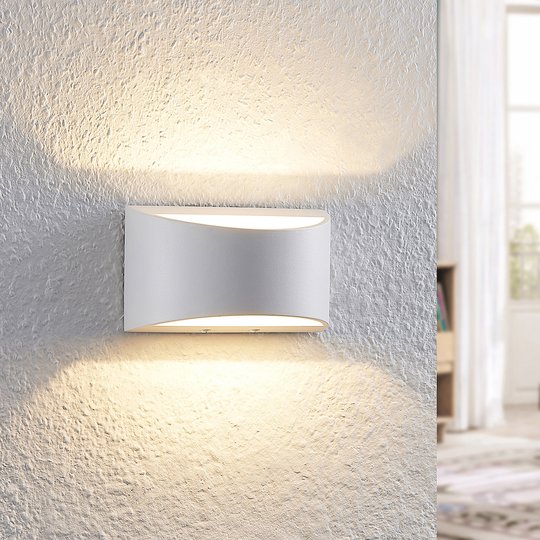 Arcchio Jasina LED-vägglampa, halvrund, vit