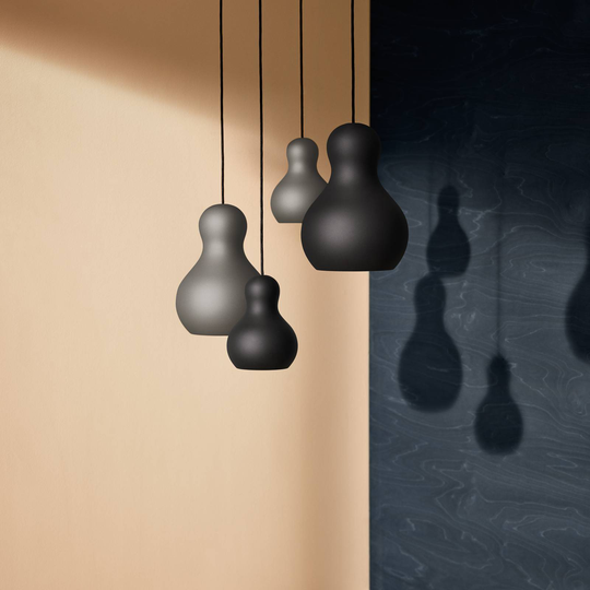 FRITZ HANSEN Calabash P1 hänglampa, matt grå