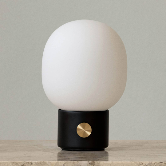 Menu JWDA LED-bordslampa med batteri, svart