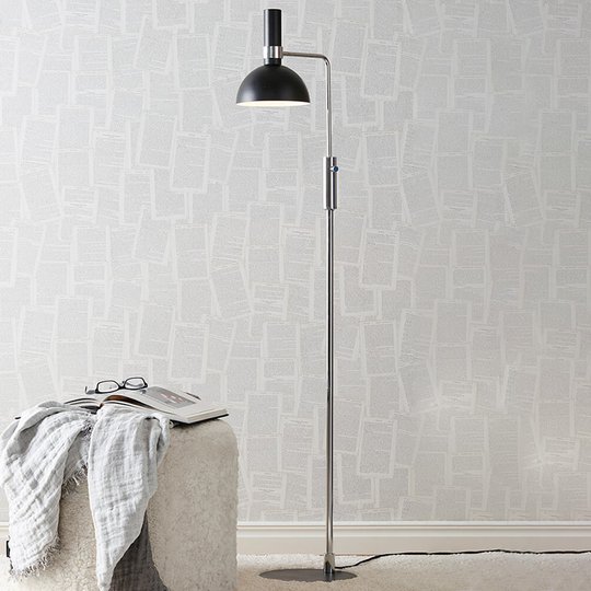 Modernt designad golvlampa Larry med vriddimmer