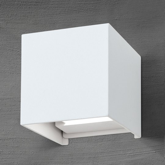 Kubisk LED-utomhusvägglampa Cube i vitt
