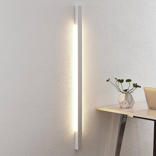 Arcchio Ivano LED-vägglampa, 130 cm, vit