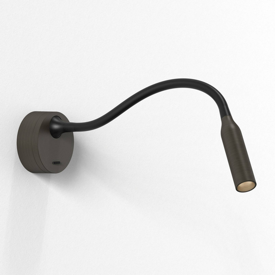 Astro Lucca LED-vägglampa med flexarm, brons