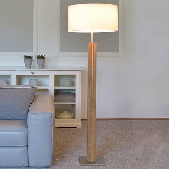 HerzBlut Dana golvlampa, oljad ek, vit