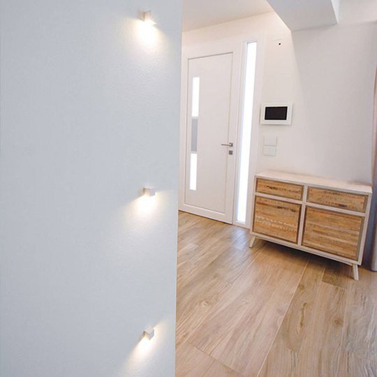 LED-vägginbyggnadslampa 2466B, 2 700 K