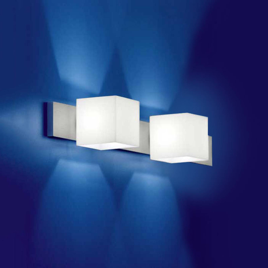 Vägglampa CUBE med bländskydd, 2 ljuskällor