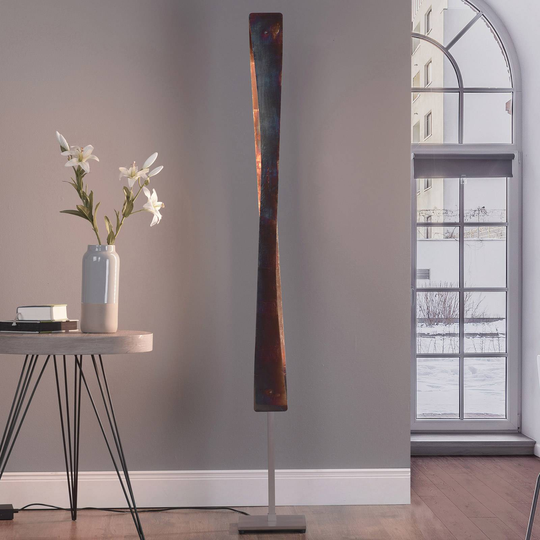 Rothfels Lian LED-golvlampa, guldoxiderad