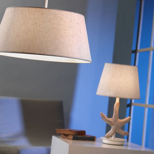 Bordslampa Stellina, tygskärm, sjöstjärndekoration