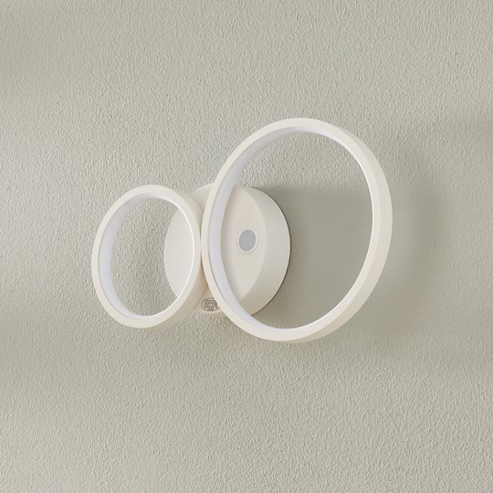 LED-vägglampa Vika, dimbar i 3 steg