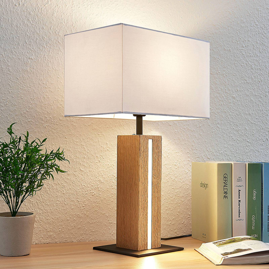 Tyg-bordslampa Garry med träfot, kantig