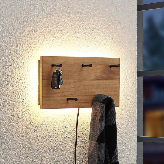 Lindby Loana LED-trägarderob, 5 krokar
