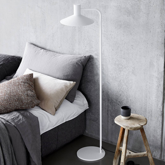 FRANDSEN Minneapolis golvlampa vit matt