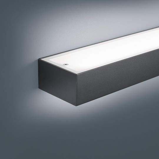 Helestra Theia LED-vägglampa, matt svart 30 cm