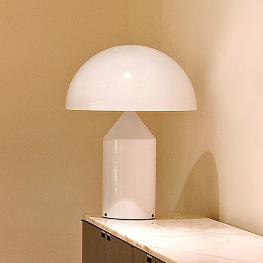 Oluce Atollo - bordslampa med dimmer, vit