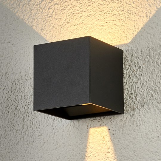 Kub formad LED-ytterväggslampa Ella