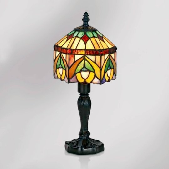 Dekorativ bordslampa Jamilia i tiffanystil