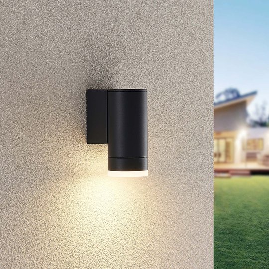 Lindby Yelina utomhusvägglampa uttag ovantill