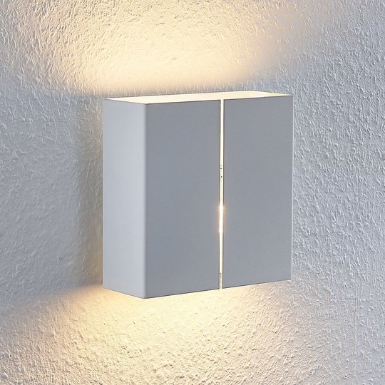 Lindby Putri vägglampa av stål, vit