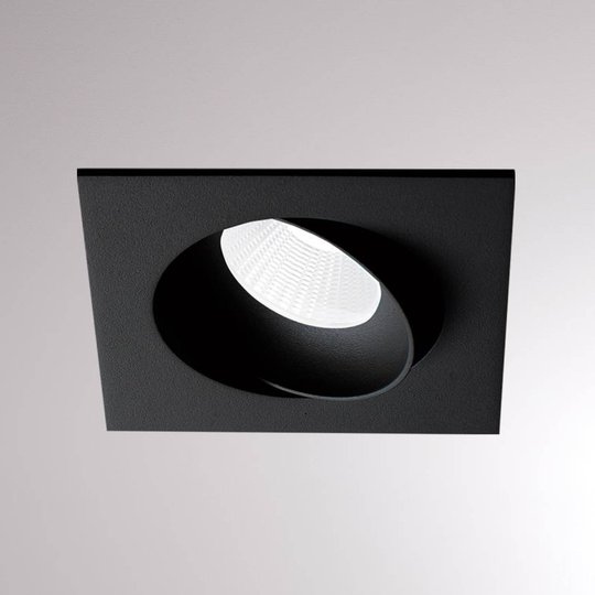 LOUM Kalio LED-inbyggnadslampa kantig 24° svart
