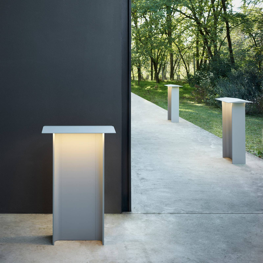 Luceplan Fienile LED-gånglampa 72 cm ljusgrå