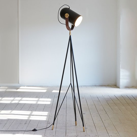 LE KLINT Carronade High - svart golvlampa