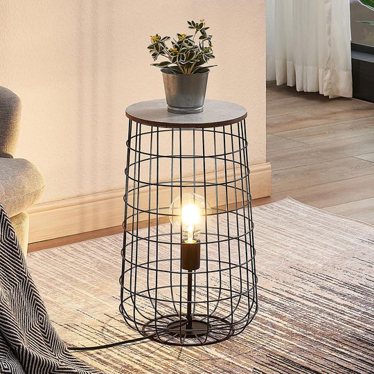 Lindby Winnie korgbordslampa med träplatta