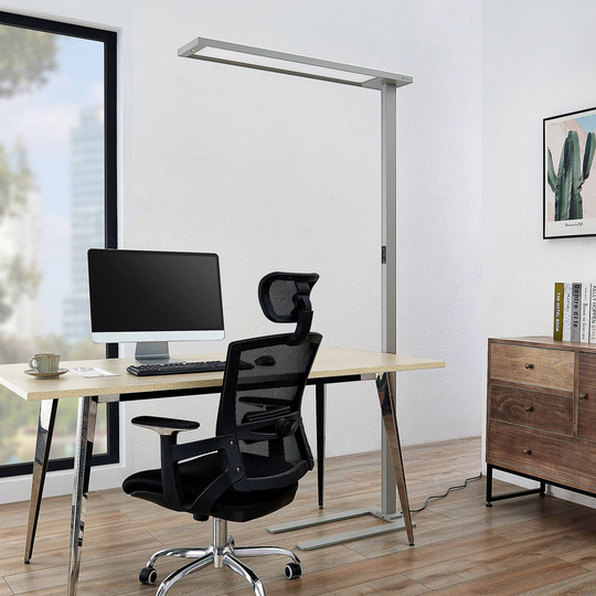 Arcchio Pridos LED-golvlampa till kontor, sensor