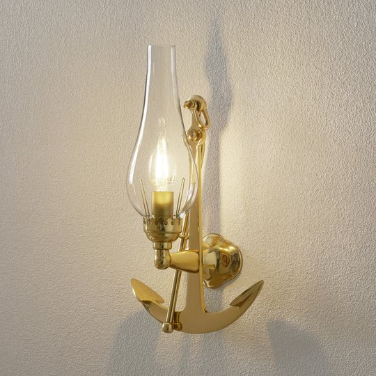 Annorlunda vägglampa FISHERMEN i mässing