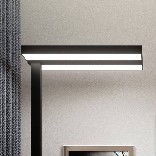 LED-kontors-golvlampa Logan i svart, dimbar