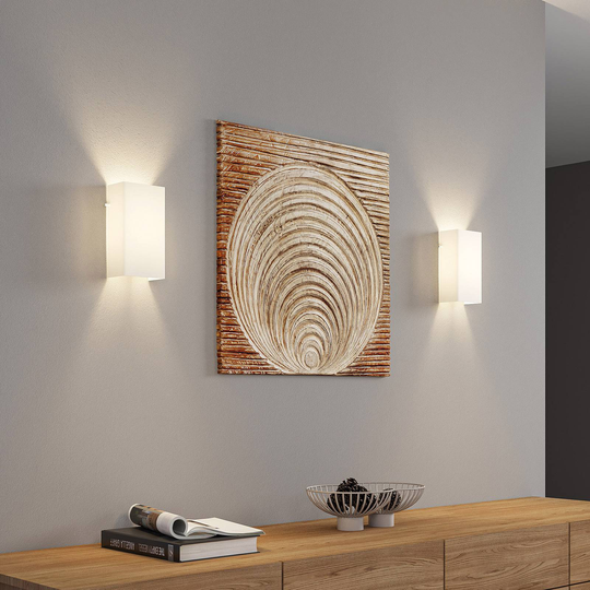 Lucande Nieves vägglampa med glasskärm i vitt