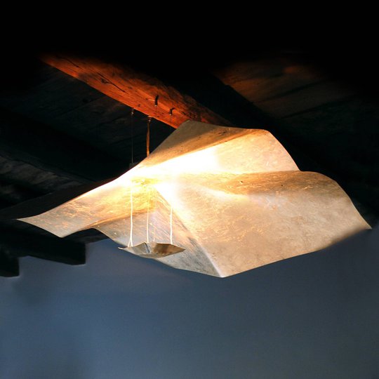 Taklampa Crash belagd med bladguld 150 cm