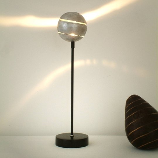 Dekorativ bordslampa KUGELBLITZ SILBER -järn
