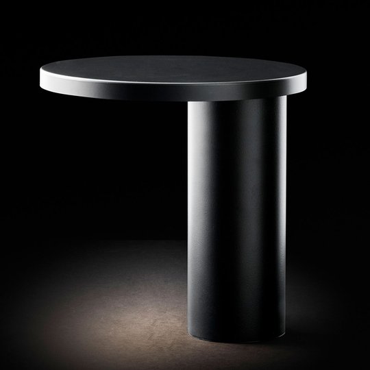 Oluce Cylinda LED-bordslampa svart