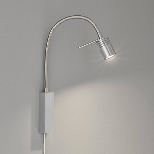 LED-vägglampa River, flexarm, metall räfflad