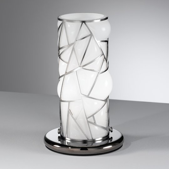 Vit bordslampa Orione med delar av rostfritt stål
