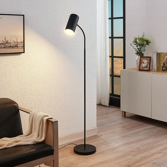 Golvlampa Karoli med flexibel arm i svart