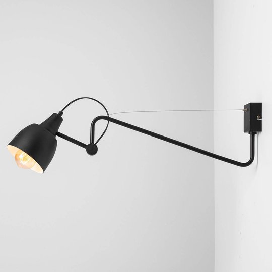 Vägglampa 1031 utskjutande del, svart