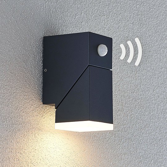 LED-utomhusvägglampa Sally, 1 lampa med sensor