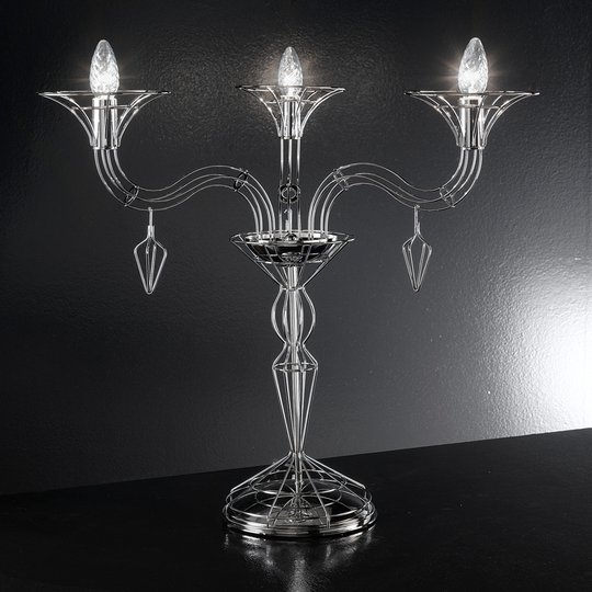 Trearmad bordslampa Dedalo i krom