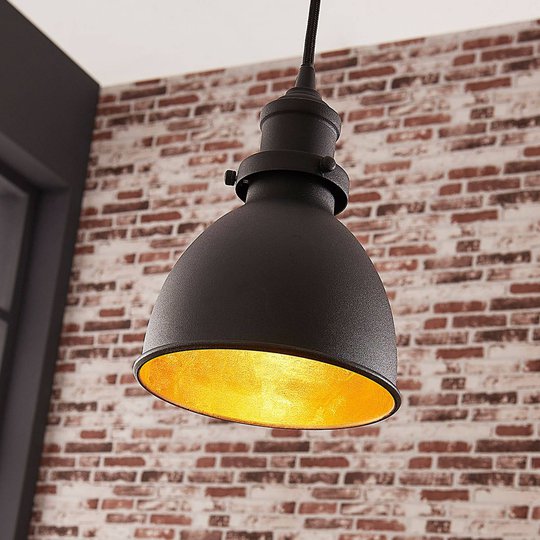 Svart pendellampa Jasminka, industriell stil