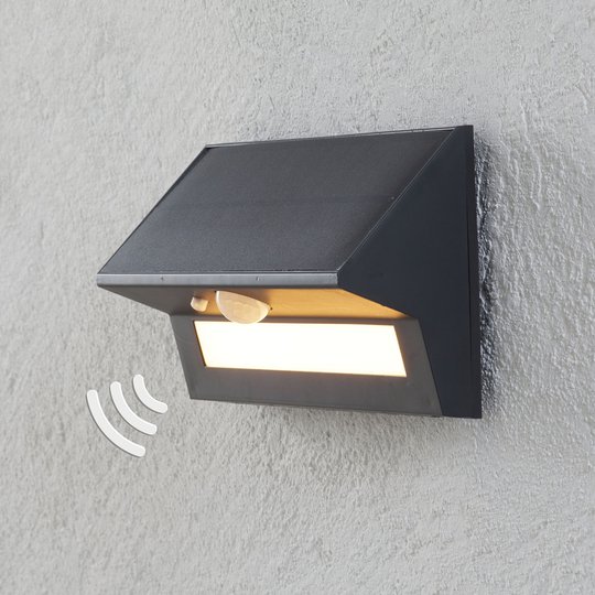 LED-solcellsutomhusvägglampa Kristiana med sensor