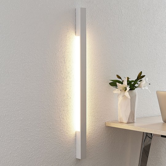 Arcchio Ivano LED-vägglampa, 91 cm, vit