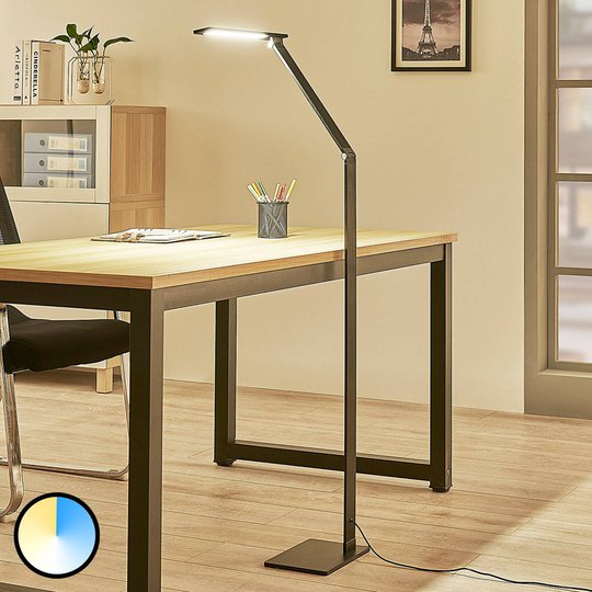 Dimbar LED golvlampa Salome, variabel ljusfärg
