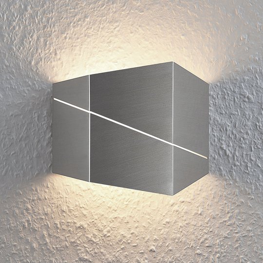 LED-vägglampa Nikolae, 18cm, nickel matt