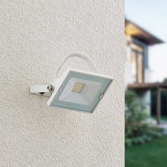 Lindby Aine LED-utomhusspot vit 7,4 cm