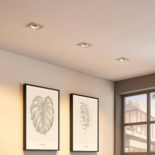 Kantig inbyggnadsspot Enne med vit finish